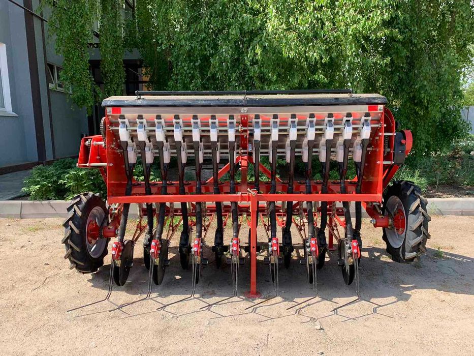 Міні сівалка зернова навісна СЗ 1,8 2,1 2,4 2,7 під трактор Ловол ЮМЗ