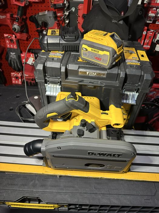 Безщіткова пила дискова занурювальна акумуляторна DeWALT DCS520