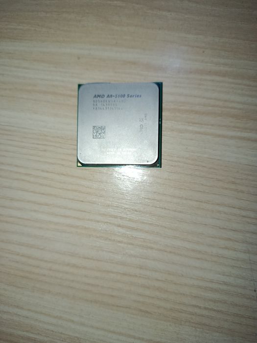 Процессор AMD A8-5600K (4 ядра / Turbo 3.9GHz / FM2) + Графика Radeon