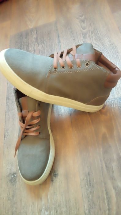 LC Waikiki      38 р