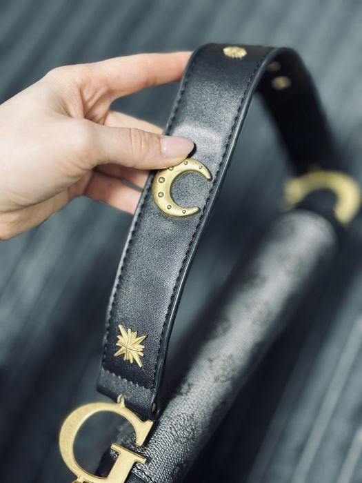 Продам сумку Guess