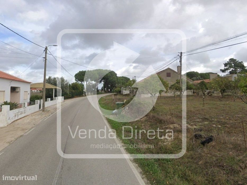 Moradia T3 Isolada | Garagem 720 m² de Terreno | Foros da Afeiteira...