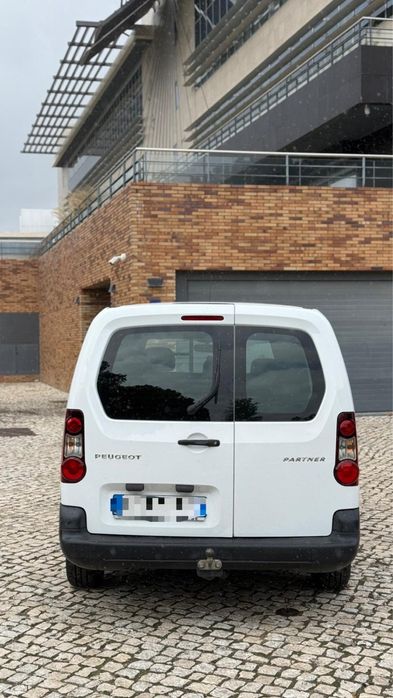 Peugeot Partner 1.6 diesel - Longa - Reservado