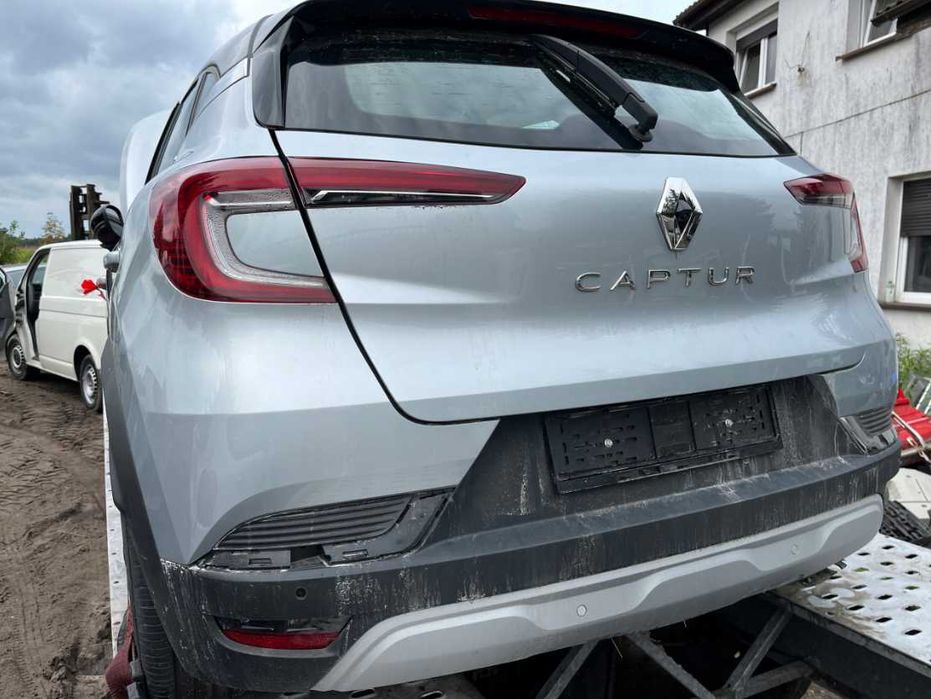 Кришка багажника RENAULT CAPTUR II рено каптур розборка ляда