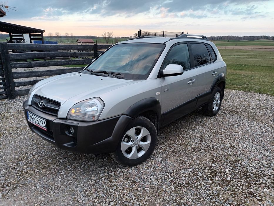 Hiundai tuscon 2.0 crdi 140kM zobacz!