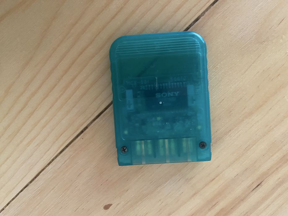 Playstation 1 com cartao mas sem comando