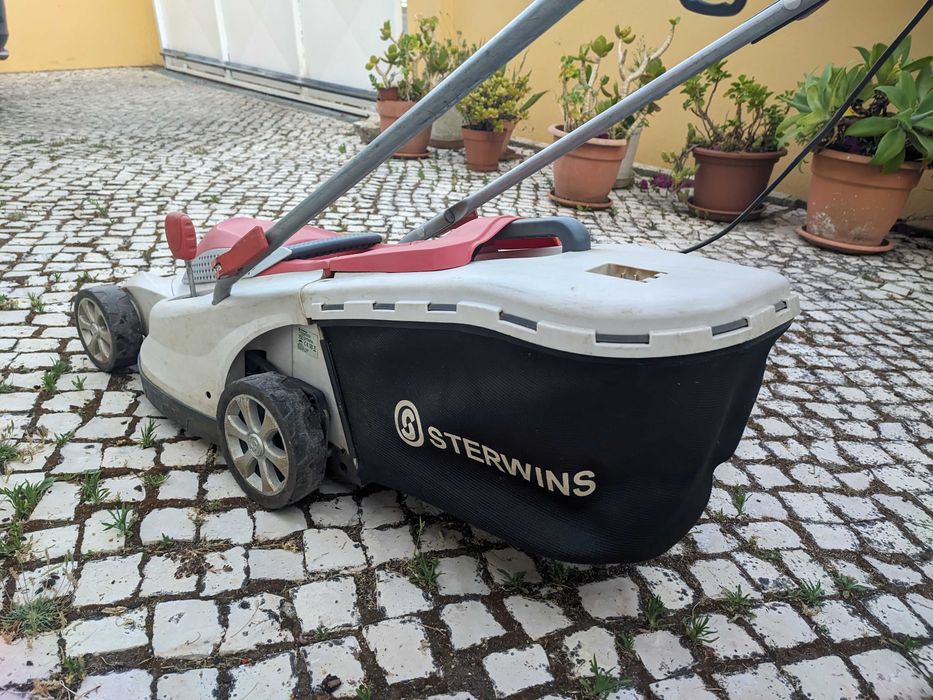 Corta Relvas Elétrico