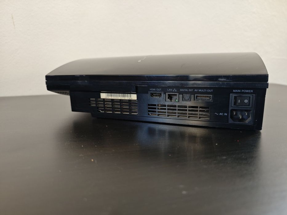 Playstation 3 CECHC04 Retrocompativel (Para Peças/Reparação)