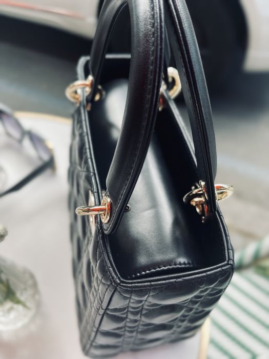 Сумка Lady Dior medium оригинал