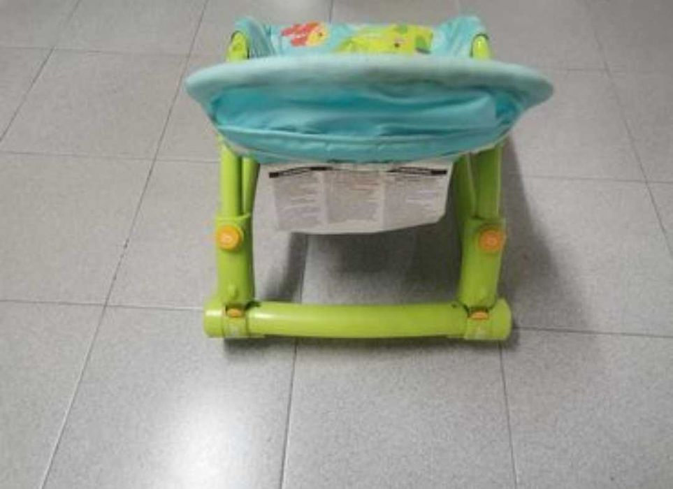 Baloiço de bebé impecável