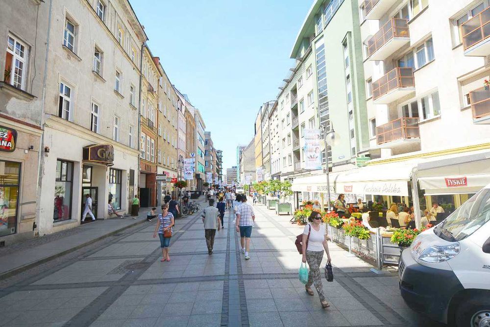 BEZPOŚREDNIO OD WŁAŚCICIELA,40m2,ŚCISŁE CENTRUM/RYNEK/Oławska, balkon,miejskie media, I piętro