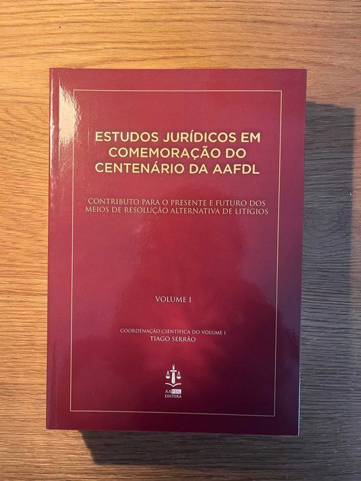 Livros de Direito (8)