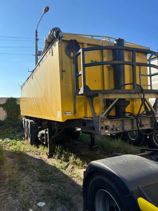 Спеціалізований напівпричіп самоскид FLIEGL