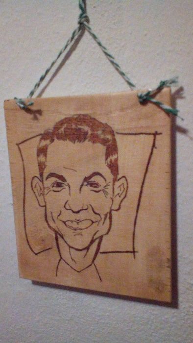 Pirogravura de Caricatura de CR7