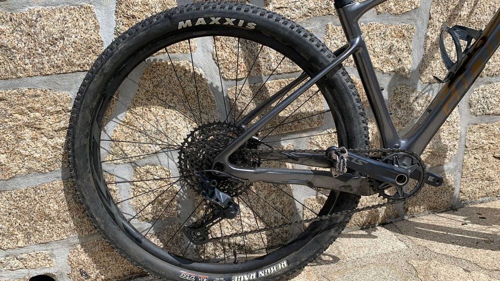 Giant XTC Advanced 29 2 – Carbono – Excelente estado – Pouco uso