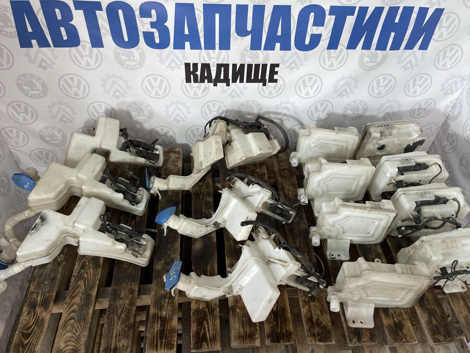 Бачок омивача, омыватель Golf Touran Passat B6 Jetta Skoda Octavia A5