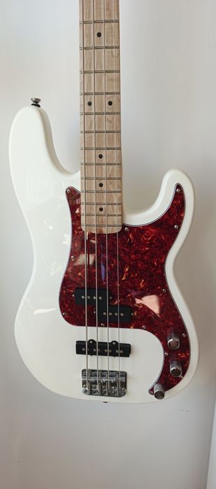 Squier Affinity Precision bass, pasywny