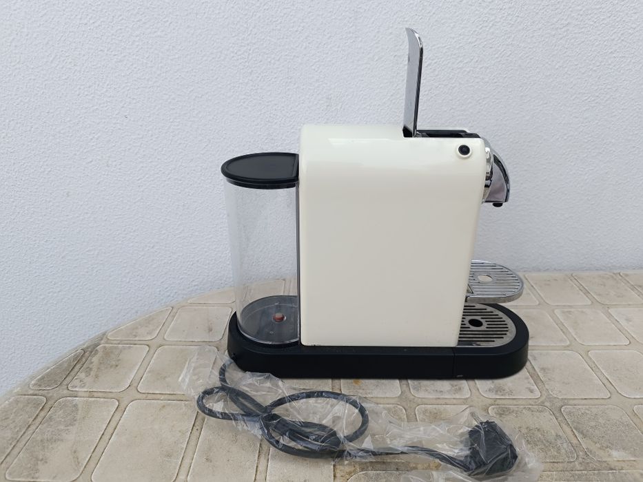 Máquina de café DéLonghi