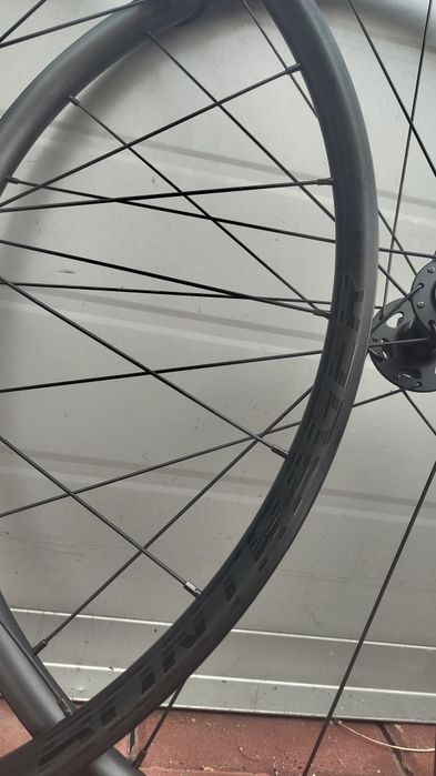 Koła 29 bontrager kove comp 25 boost shimano hg