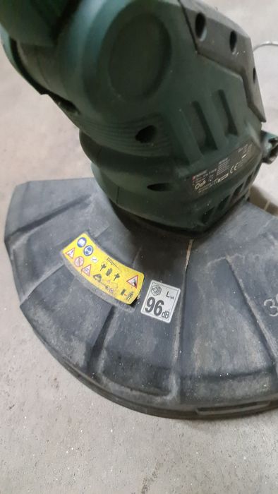 Cortador electrico de relva ou erva de fio