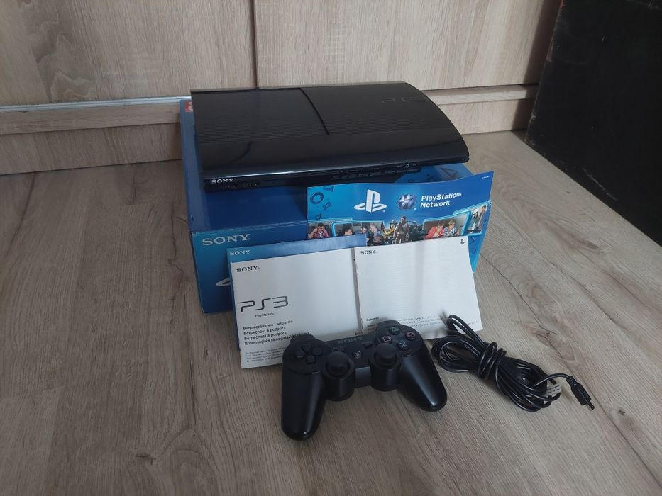 PS3 Super Slim 500GB przerobiona + 22 gry (InFamous, GTA, The Last Of Us)