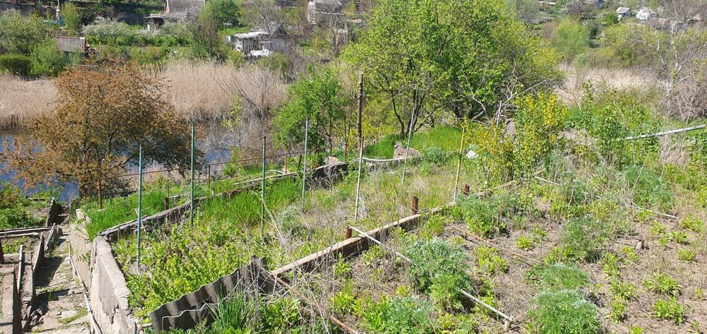 Продам дачный участок( Ближние дачи ( Беседка) Подпорожнянка)