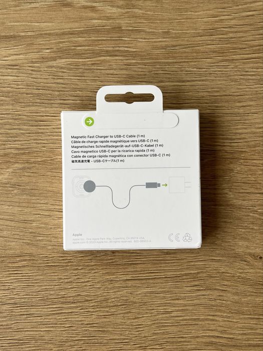 Зарядний кабель Apple Watch Magnetic Fast Charger to USB-C (MT0H3)