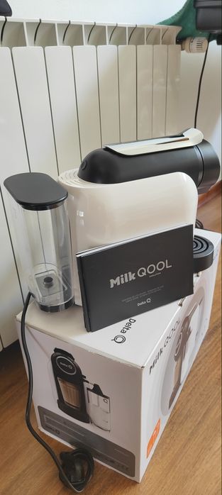 Máquina de Café DELTA Q MilkQool semi nova na garantia
