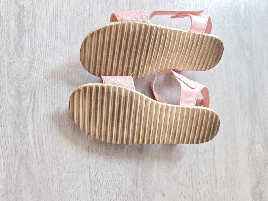 Sandałki h&m rozm. 31 jednorożec
