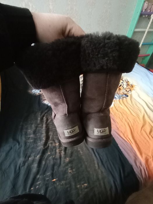 Кожаные сапоги UGG