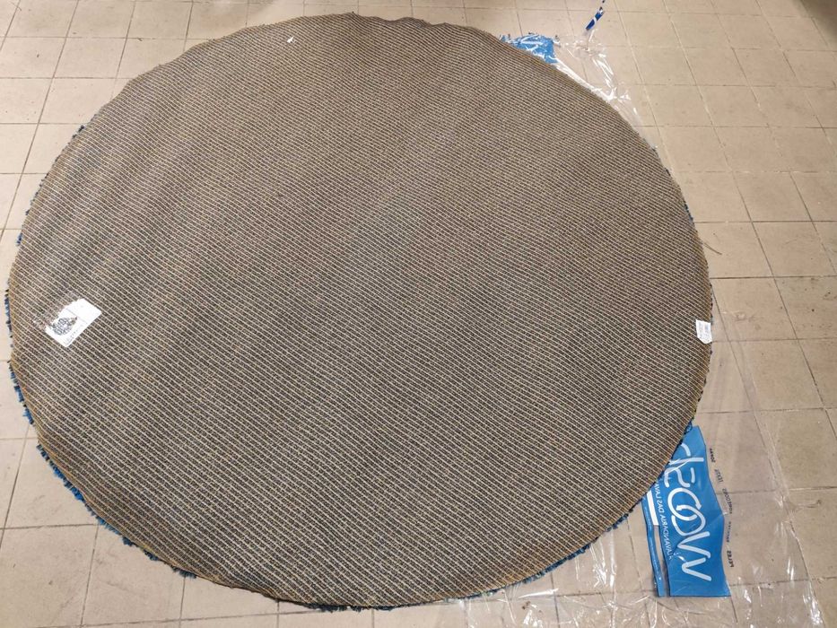 Tapete Redondo em Bom Estado