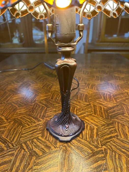 Настільна лампа в стилі Тіффані світильник вітраж 7585