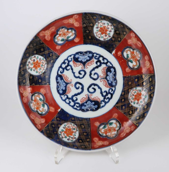 Japanese porcelain plate. 19th/20th century