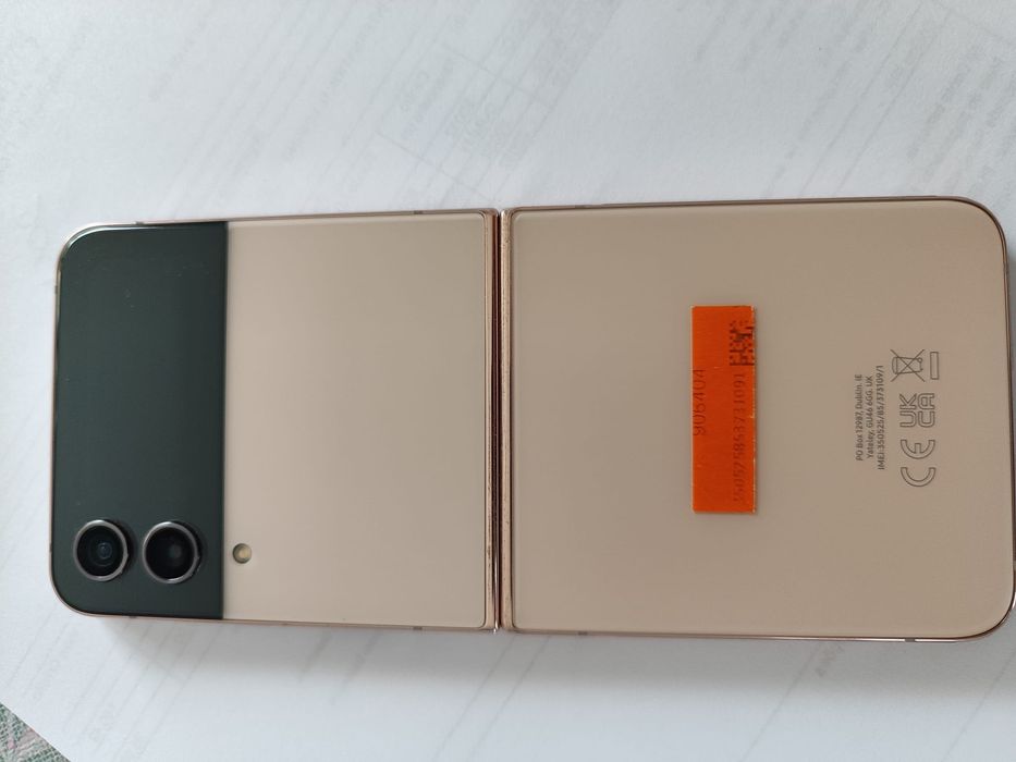Samsung Z flip4 128gb