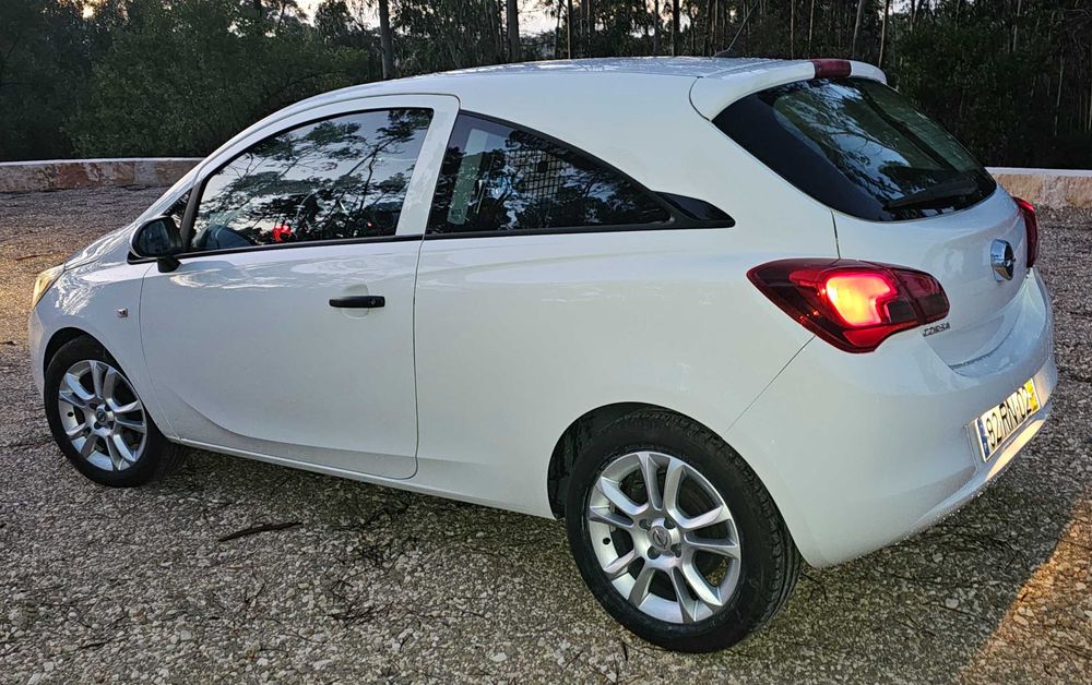 Opel Corsa 1.3 CDTI 2016 – 136.000 km – Excelente Estado e Económico