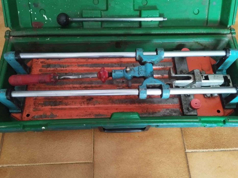 Cortador de azulejos profissional Rubi