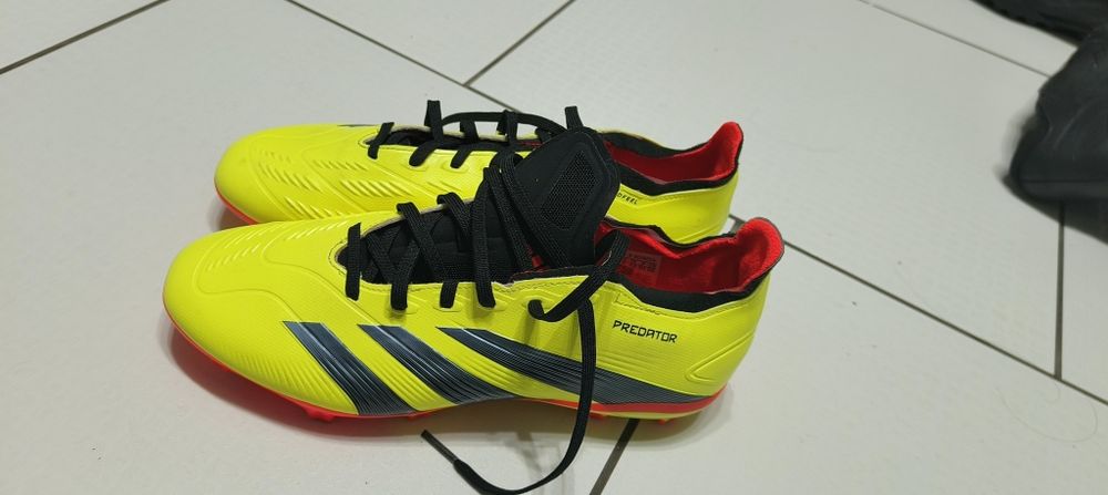 Продаю бутси adidas predator
