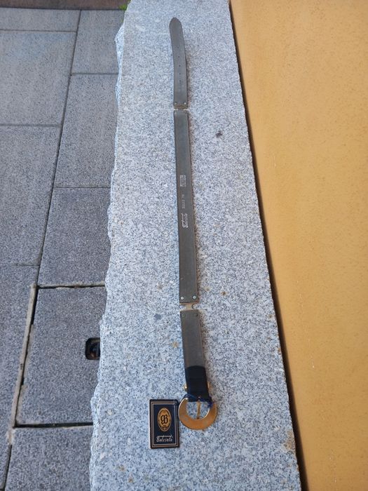 Cintos em pele, fabricados em Portugal,  marca Belcinto novos.