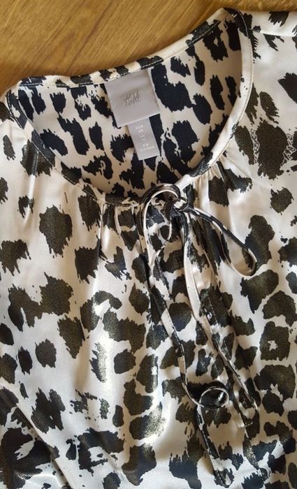 ,,H&M"__Bluzka z baskinką rękaw   bufka __M  z UK
