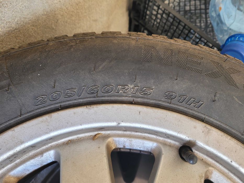Opony całoroczne 205/60R15 91H