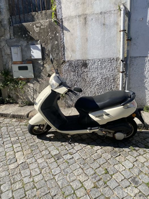 scooter ÓTIMA peugeot