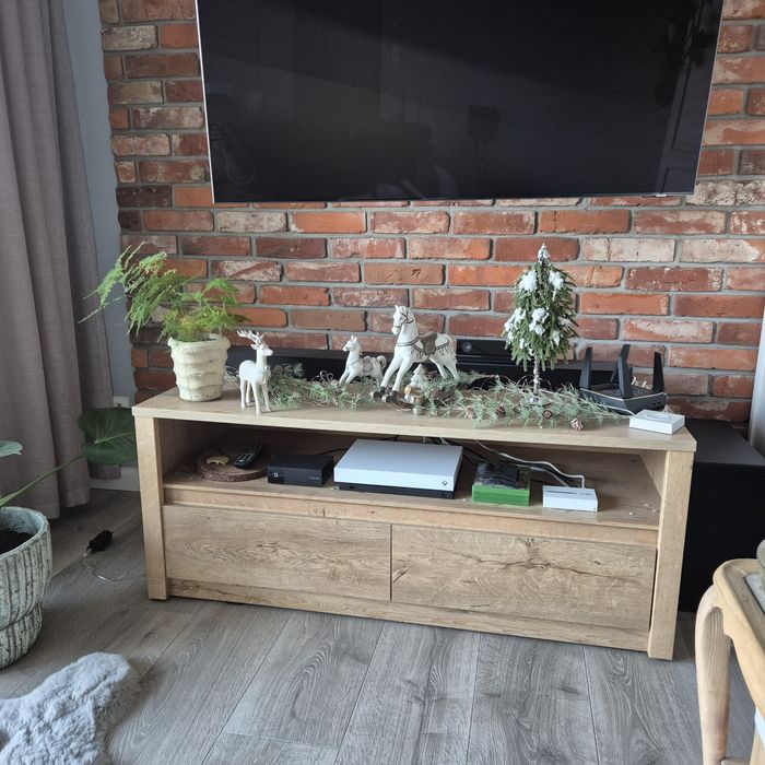 Szafka rtv pod telewizor