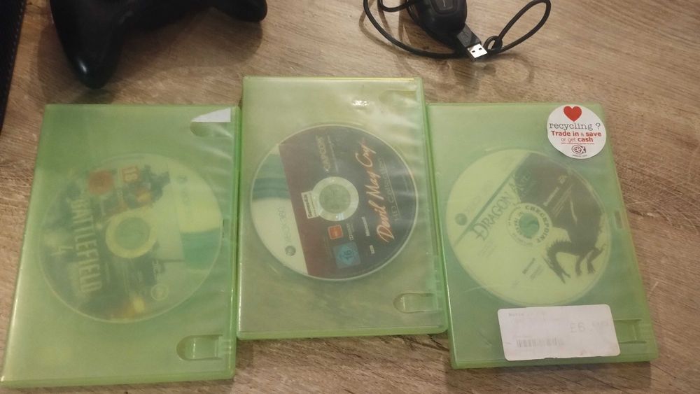 Konsola Xbox 360 + pad, adapter PC i 3 gry