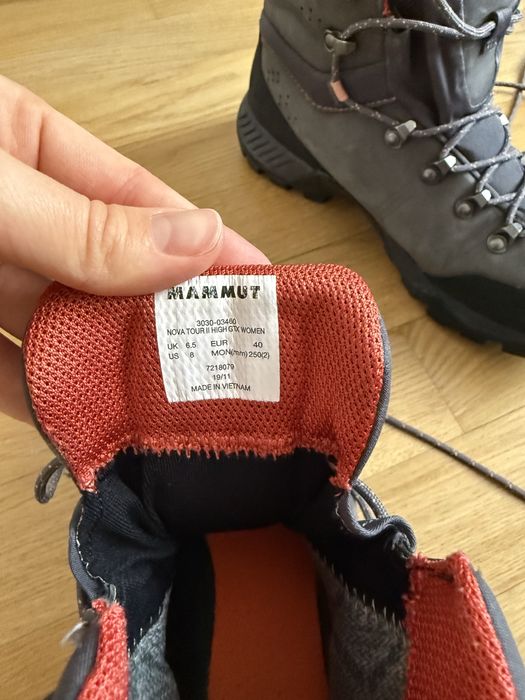 Черевики нові Mamut