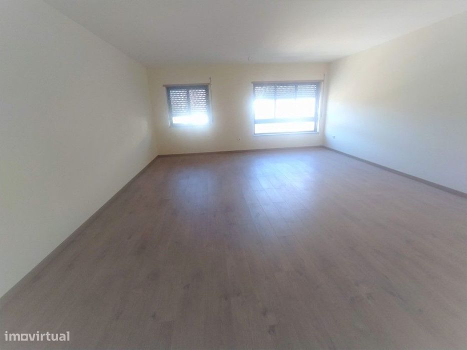 Apartamento T2 em Mem Martins