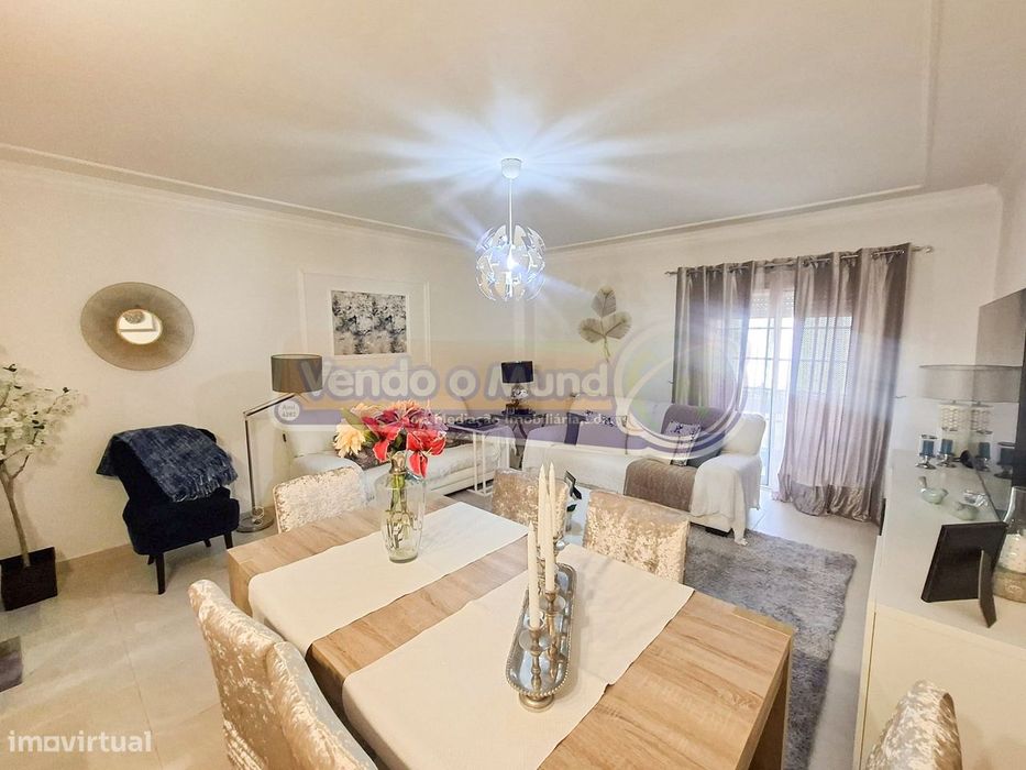 Apartamento T4 em Benavente (B659)
