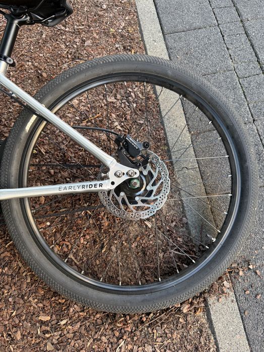 Rowerek na pasku Early Rider Belter 24" Nexus 8 - srebrny