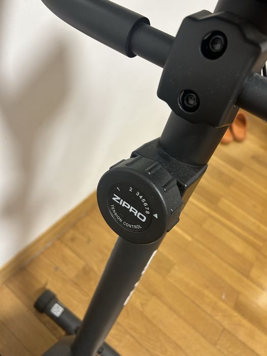 Bicicleta Estática magnética Zipro One S 8 níveis