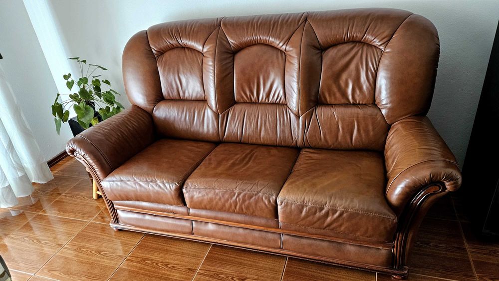 Conjunto 3 sofas em pele