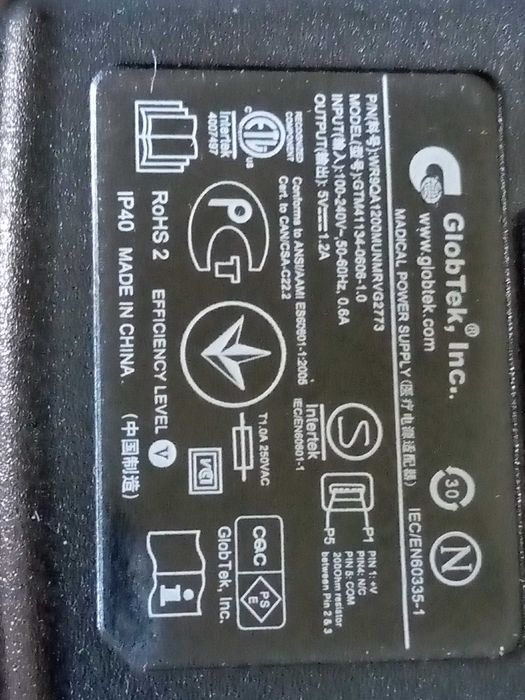 Зарядка Globtek gtm 41134-0606-1,0 для планшетов, кабеля  мини юсб